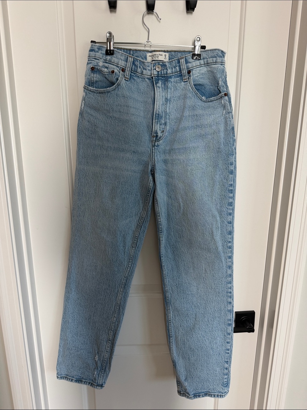 Abercrombie & Fitch Light Blue Relaxed women’s Jeans